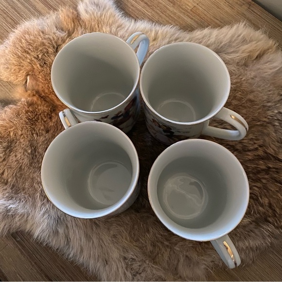 Norman Rockwell mugs  X4 - Picture 7 of 8